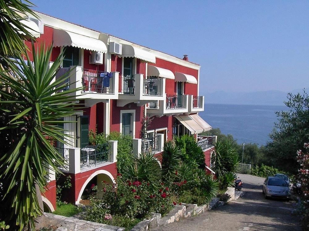Apraos Bay Hotel Exteriör bild